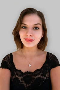 Liliana C Valvano, LMSW Profile Headshot