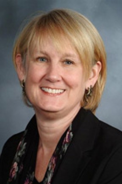 Elizabeth Lowell Auchincloss, MD Profile Headshot